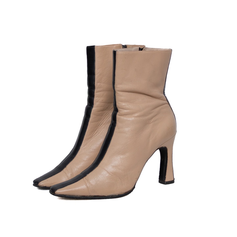 Vintage Chanel Two-Tone Leather Heeled Ankle Boots – Size 35.5 /US‎ 5.5